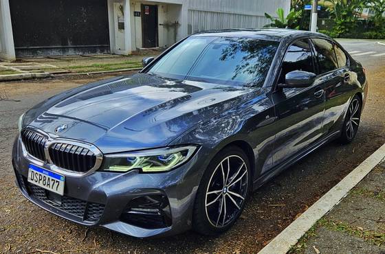 BMW 330i 2.0 16V TURBO GASOLINA M SPORT AUTOMÁTICO